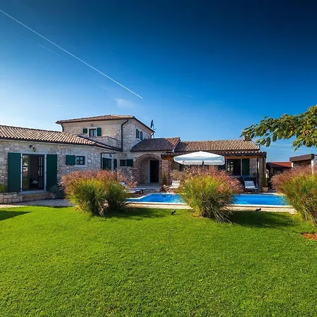 Villa Una *