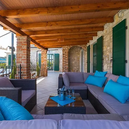 Villa Una Holiday home *