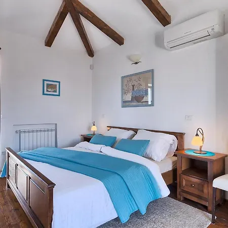 Villa Una Holiday home