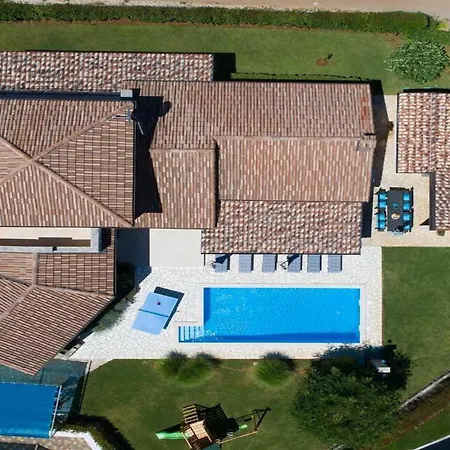 Villa Una Holiday home *
