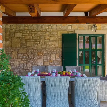 Villa Una Holiday home *